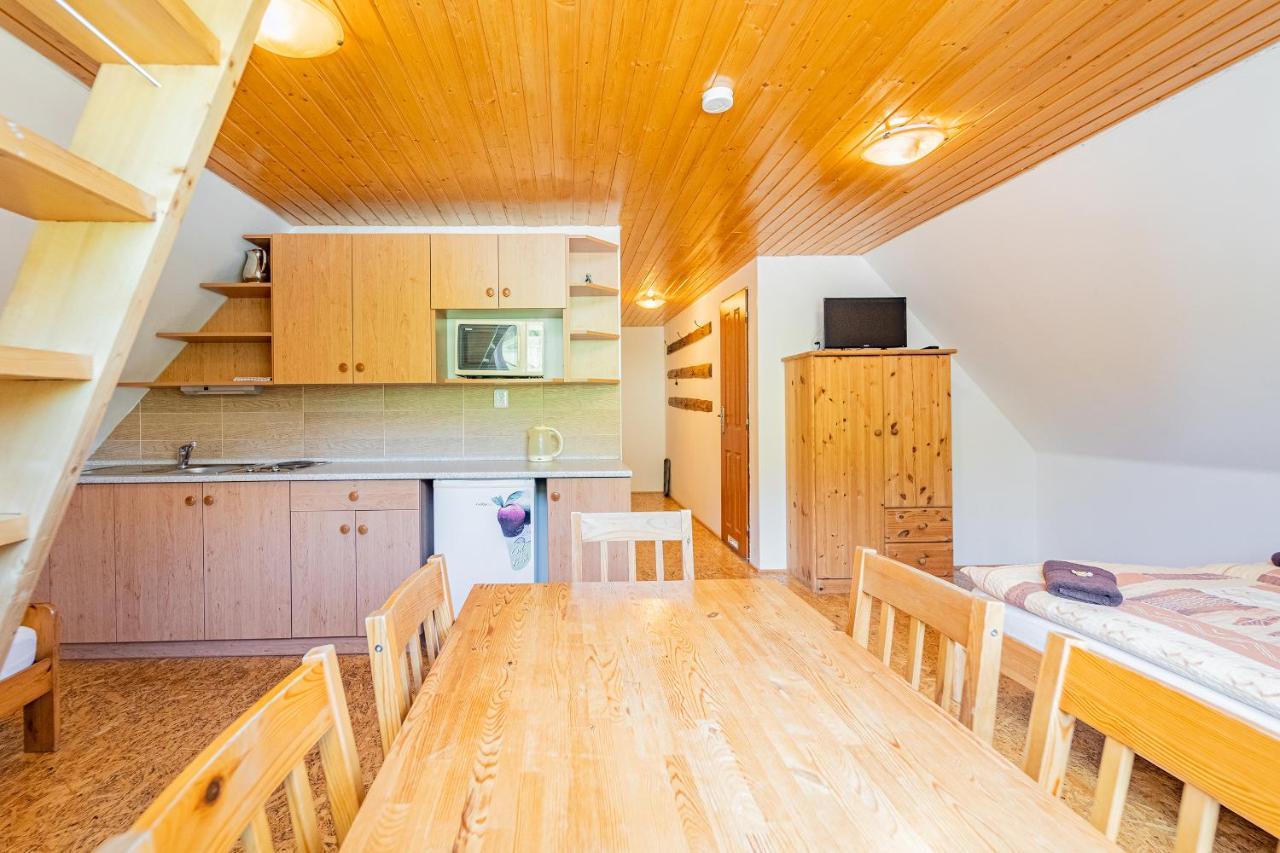 V Zatisi Apartment