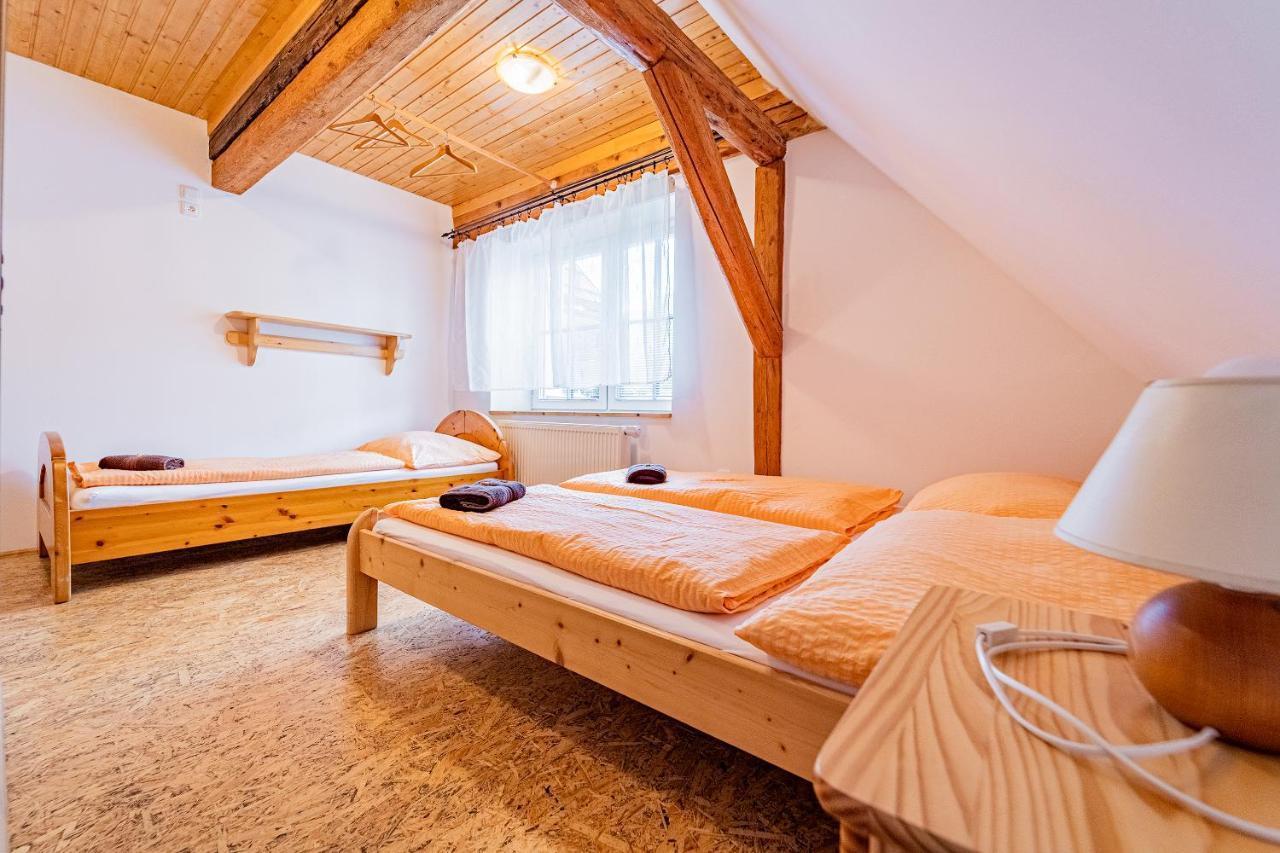 Apartment V Zatisi