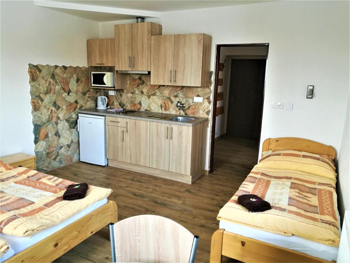Apartment V Zatisi *